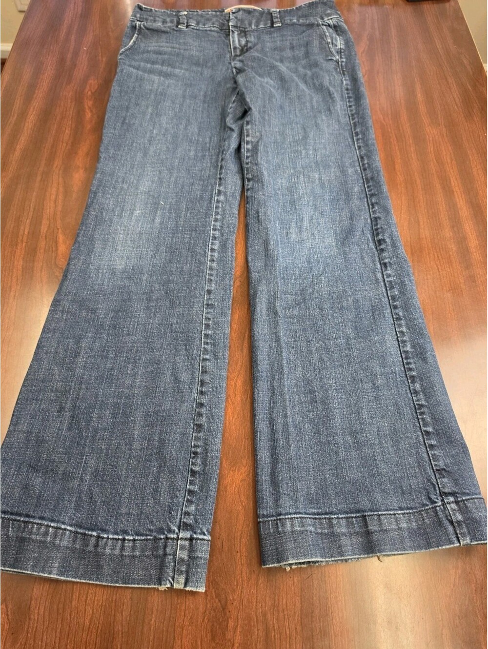 Gap Size 6 Blue Dark Wash Jeans Wide Leg Stretch Casual 70s Retro Revival Chic